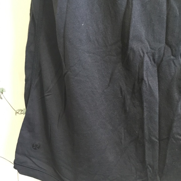 Lululemon, Black, Stylish Sporty top. Size 12. - Picture 3 of 5